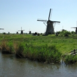 Día 4: Rotterdam – Alblasserdam con el «waterbus» | Kinderdijk – (Gouda) – Schoonhoven (30 o 58 km)